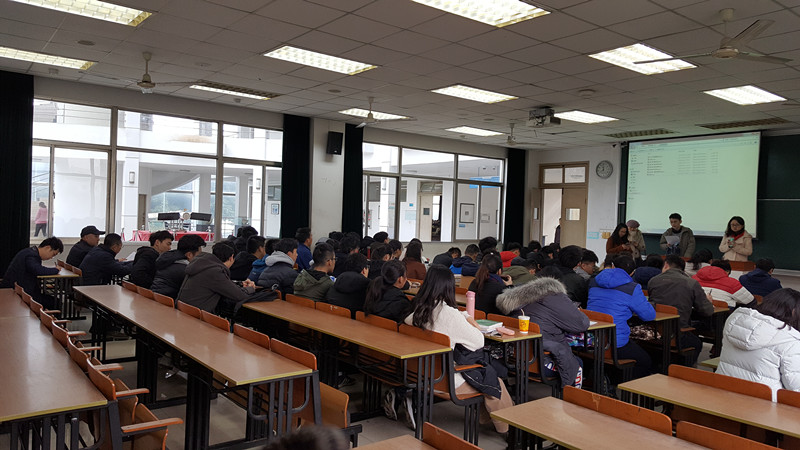 2018-2-26-新学期课堂一派生机盎然-bwin开学查课纪实_副本.jpg