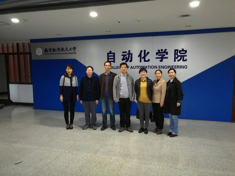 20161028 中南大学粟梅经理来访 2_副本.jpg